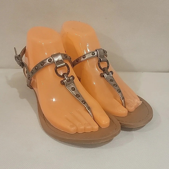 COACH 1- 5/8" WEDGE HEEL SILVER LEATHER SANDALS‎ (sz 8.5) - Picture 1 of 7